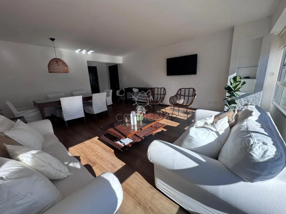 Hermosa unidad en venta con vista al mar 4