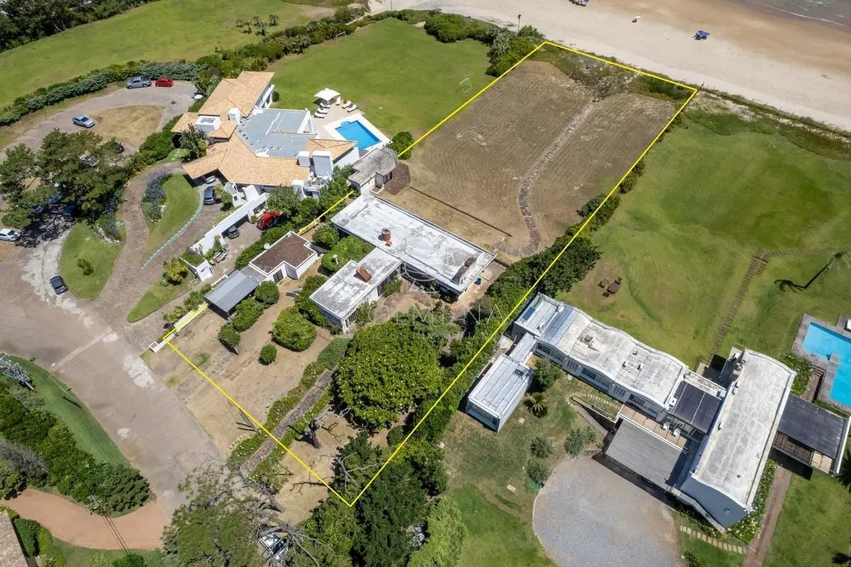 Casa en primera linea al mar en Solanas 8
