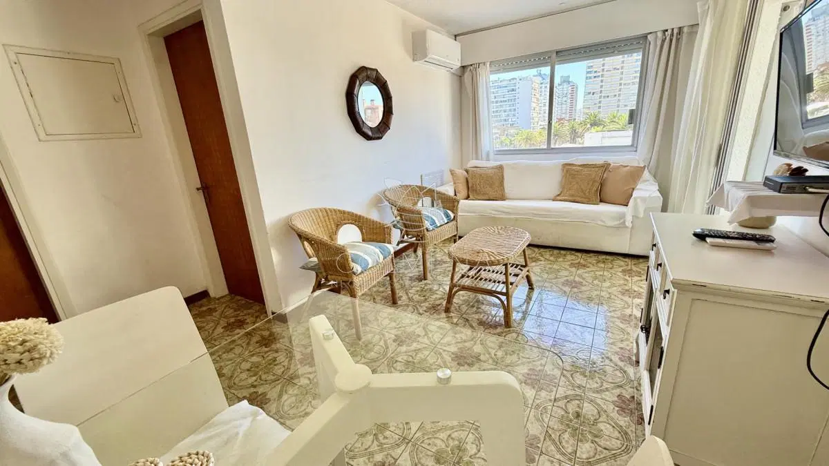 Apartamento en Peninsula, 2 dormitorios * 3