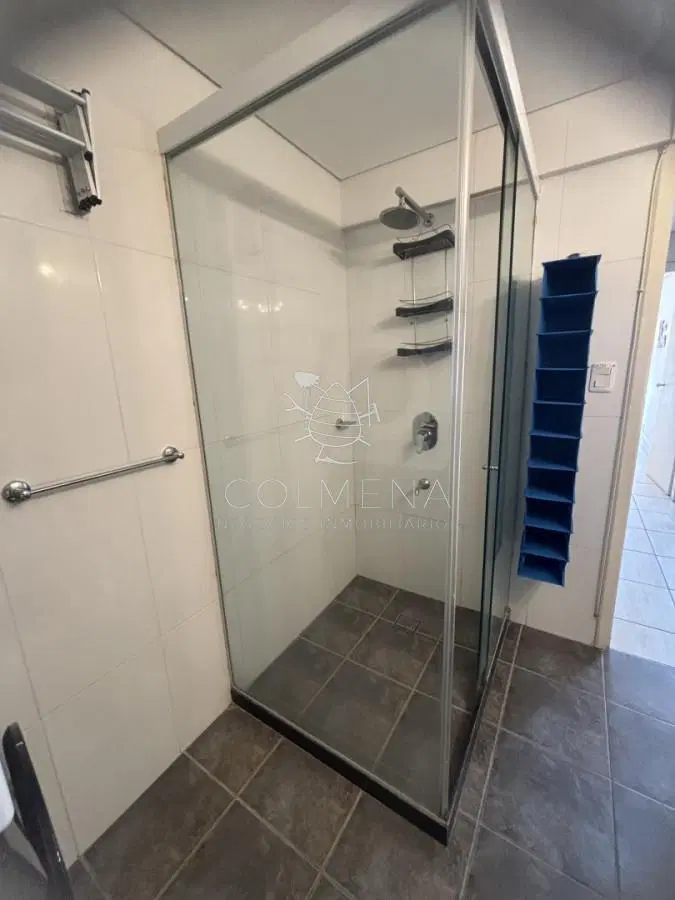 Apartamento a la venta en la Peninsulta - Punta del Este. ! dormitorio y medio. Garaje 2