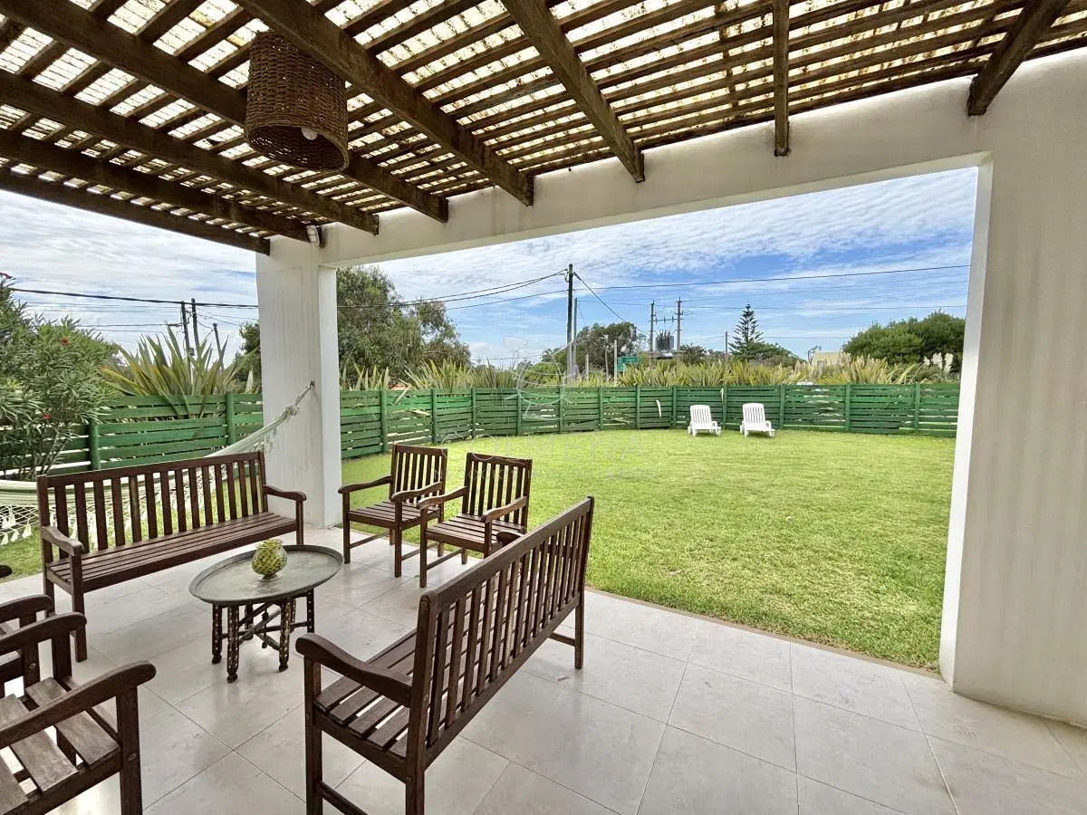 Excelente Casa 2 dormitorios - El Chorro 3