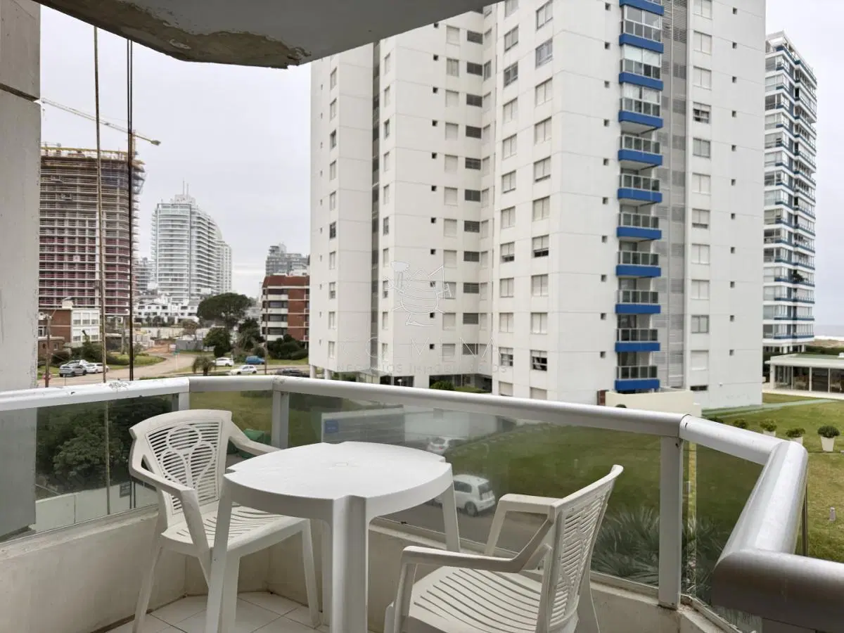 Excelente oportunidad en Torre Marina II 2 dormitorio 1