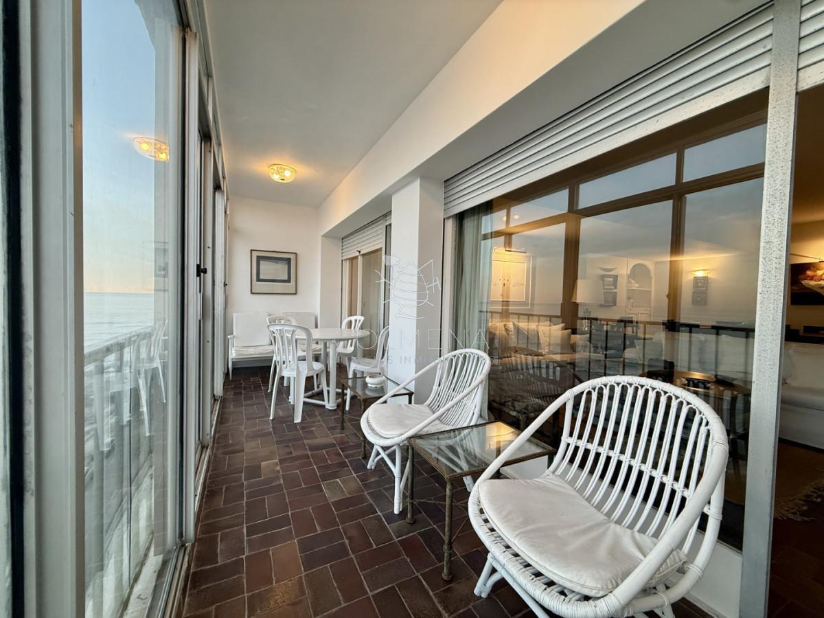 Foto de Apartamento en venta en Edificio MIR Punta del Este Vista privilegiada, imagen 2