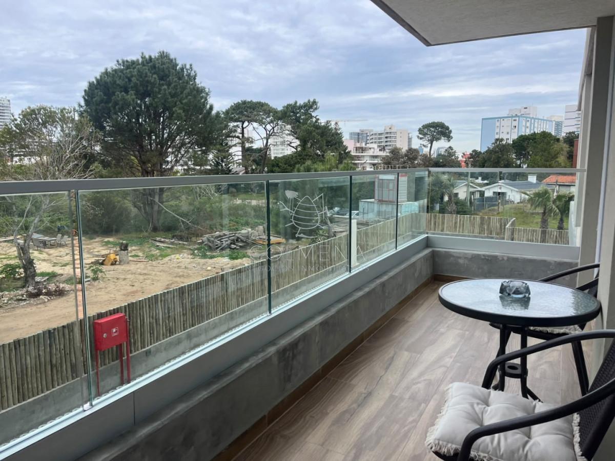 Foto de Departamento de dos dormitorios en venta con balcón y garage, imagen 3
