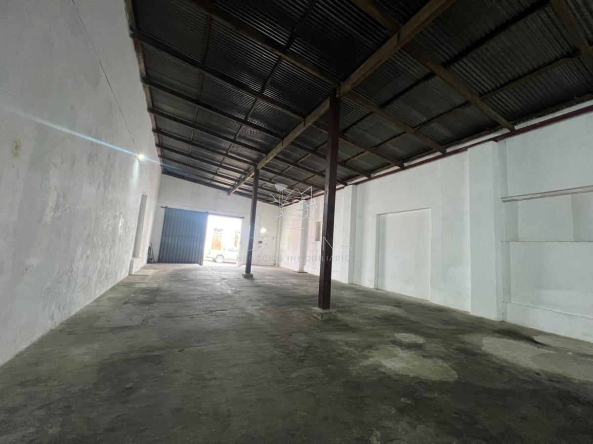 Foto de Se vende Galpón, ideal para Garaje, Deposito o Comercio. En pleno, imagen 5