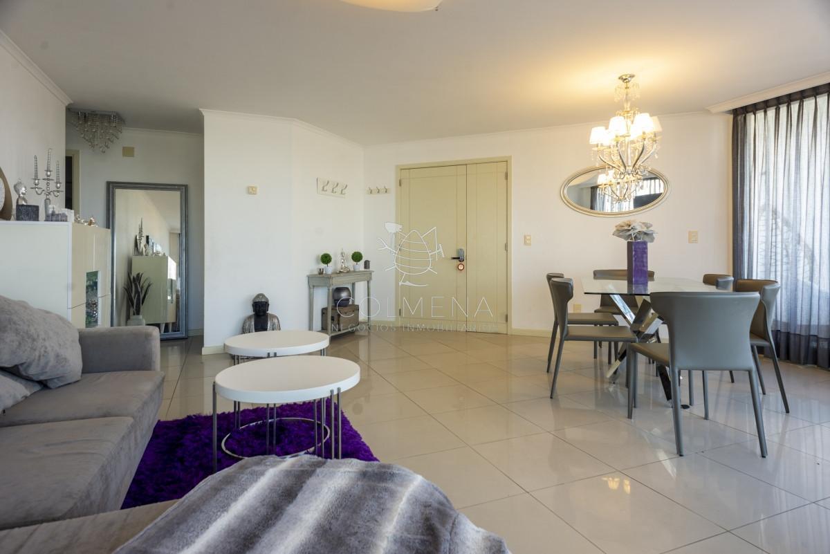 Foto de Vende apartamento con vista espectacular, de 3 dormitorios en, imagen 3
