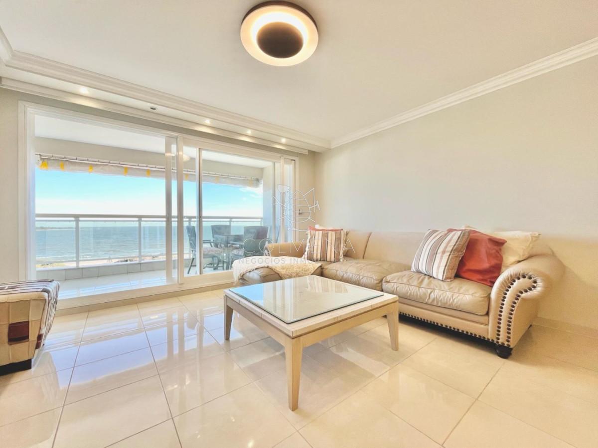 Foto de Apartamento primera línea Playa Mansa, imagen 1