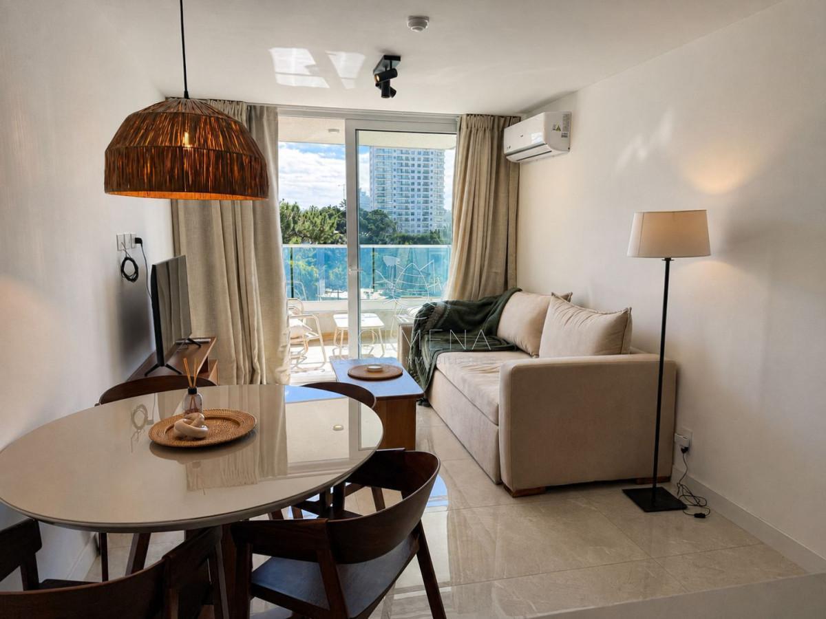 Foto de Alquila excelente apartamento de 1 dormitorio en Brava - Punta del Este, imagen 2
