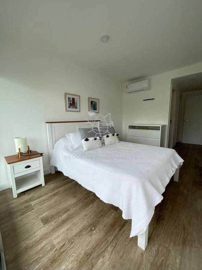 Foto de Departamento venta, excelente ubicacion. Puerto de Punta del Este., imagen 2