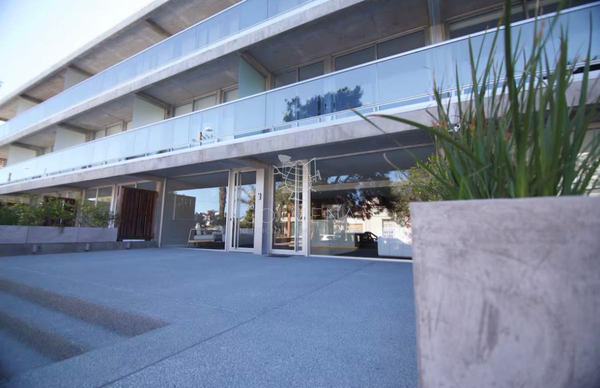 Foto de Departamento venta, excelente ubicacion. Puerto de Punta del Este., imagen 1