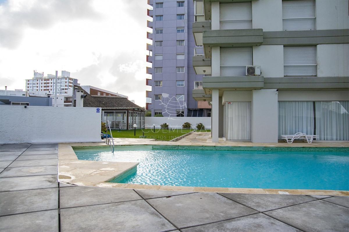 Foto de Apartamento en venta de 2 dormitorios a pasos del mar en Brava - Punta, imagen 1