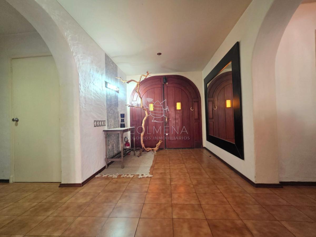 Foto de Propiedad única de excelente construcción en Burnett, gran terreno, imagen 1
