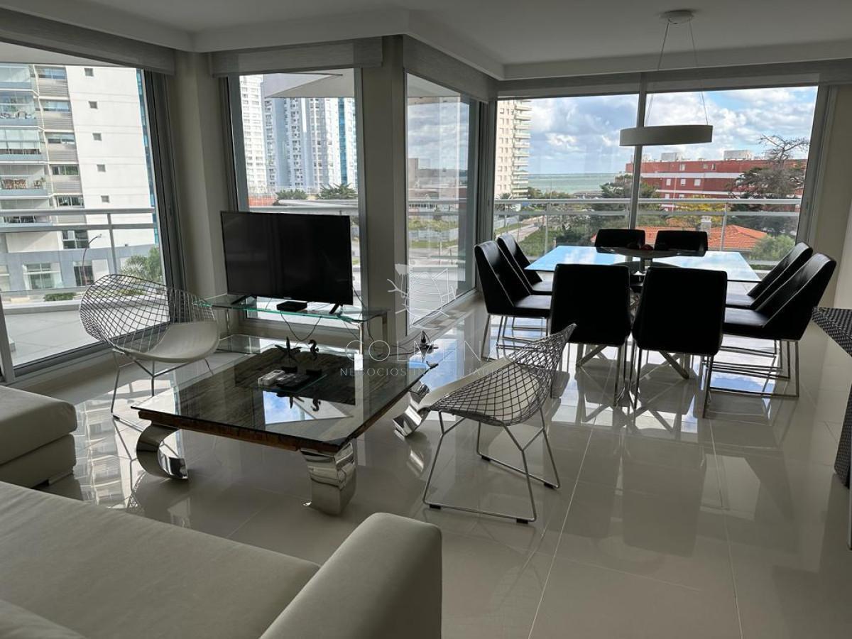 Foto de Apartamento en Venta de 3 Dormitorios en Punta del este, Edificio, imagen 1