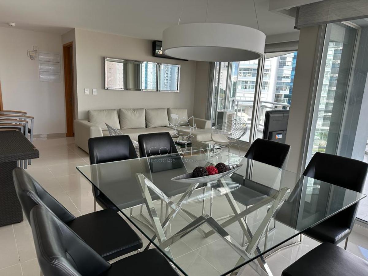 Foto de Apartamento en Venta de 3 Dormitorios en Punta del este, Edificio, imagen 3