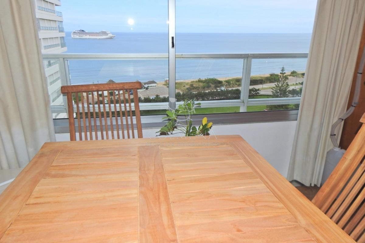 Foto de Apartamento 1 dormitorio y medio en playa mansa, imagen 2