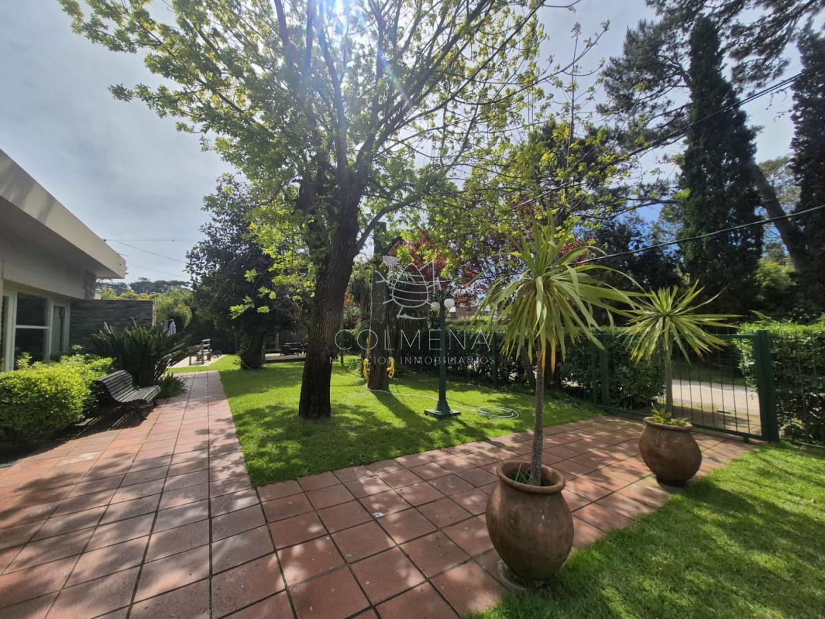 Foto de Casa de 4 dormitorios en Punta del este con 2300 mts 2 de terreno, imagen 1