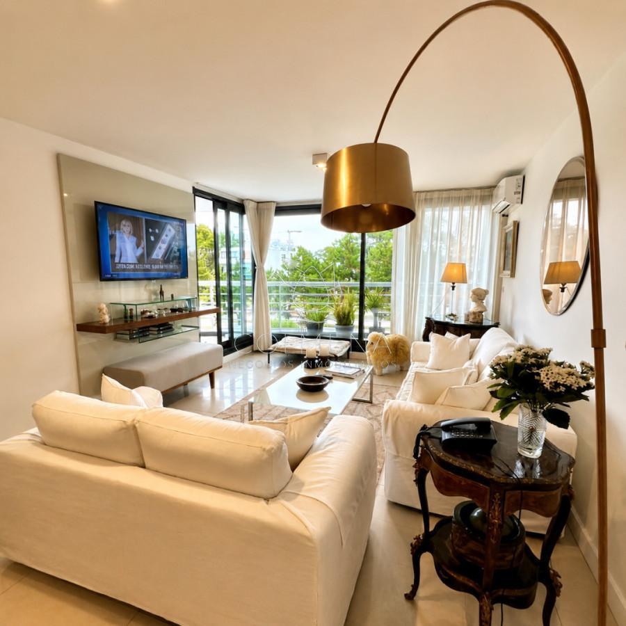 Foto de Vende apartamento de 3 dormitorios esquinero en Punta del Este, imagen 1