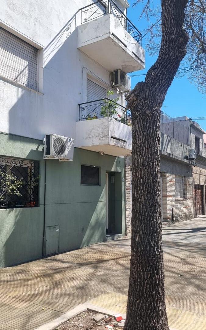 Tres ambientes en venta !! Apto Crédito !!