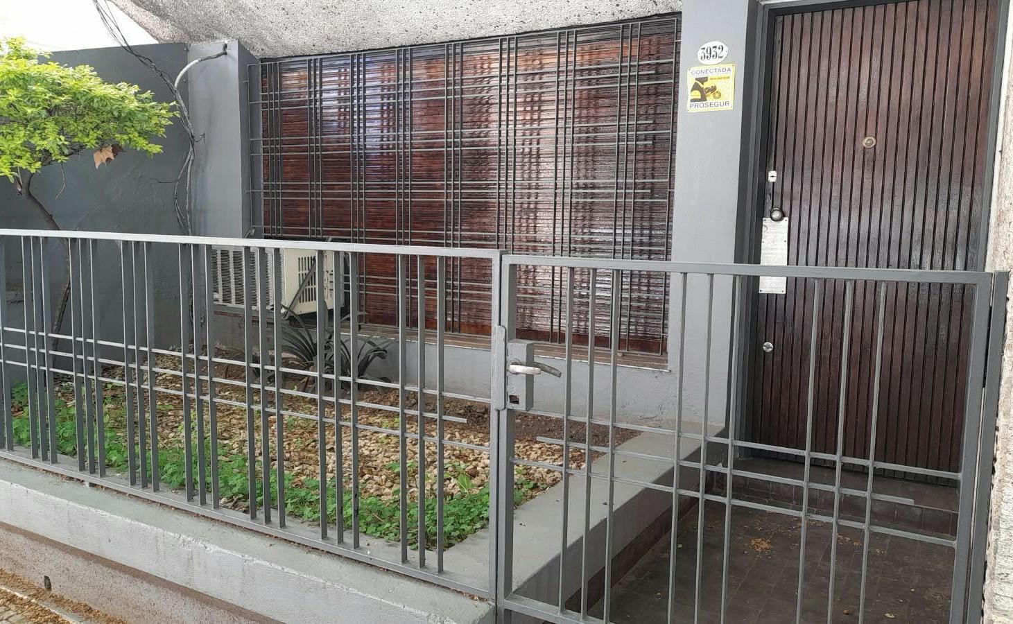Foto de Casa de 4 ambientes en alquiler - Solo uso comercial, imagen 2