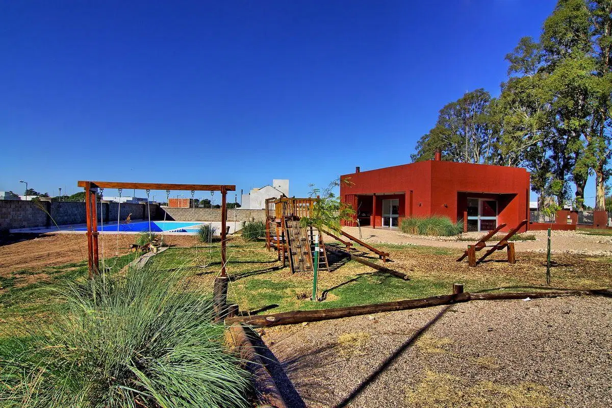Lote de 377,43 m2 con amenities y seguridad en Venta - Claros del Bosque 4