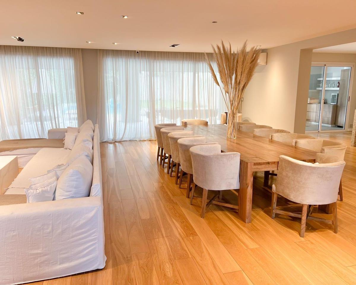 Hermoso Chalet 5 Ambientes en Venta en Merlo 4