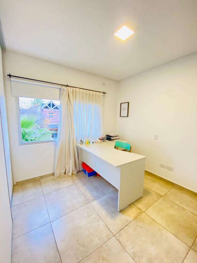 PH 4 Ambientes en Venta en Condominio Residencial - Ituzaingó 2