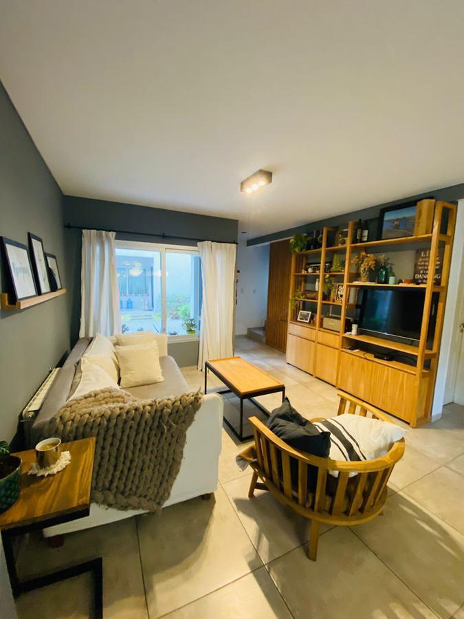PH 4 Ambientes en Venta en Condominio Residencial - Ituzaingó 1