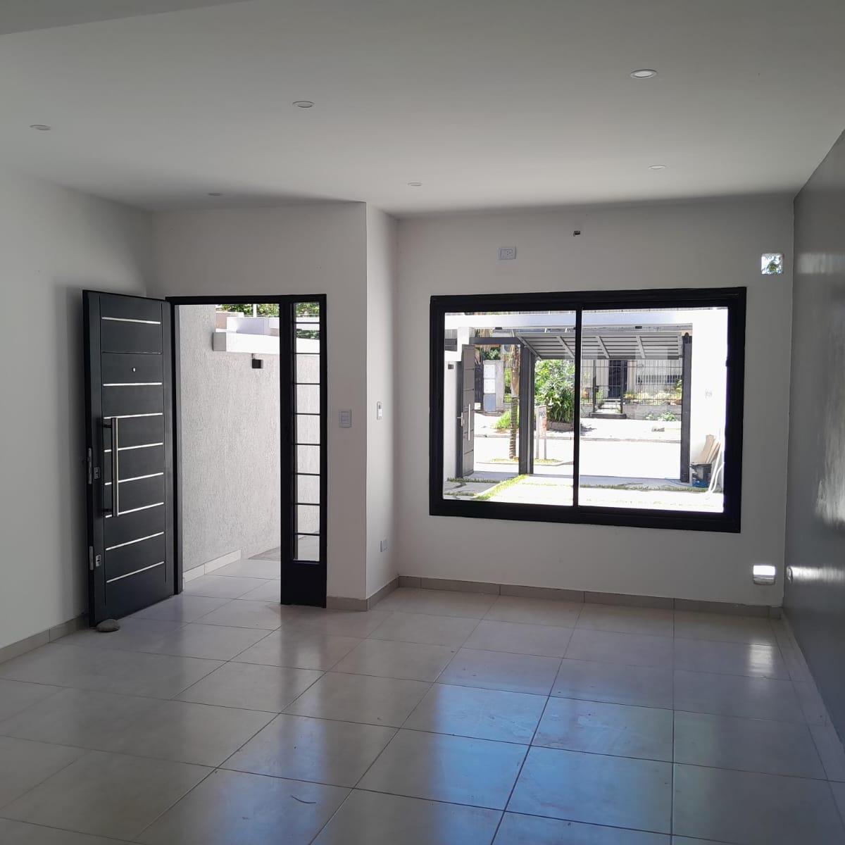 Dúplex 3 Ambientes en Venta en Ituzaingo 1