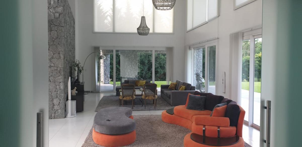 Casa en Barrio cerrado Los Pinguinos en venta - Ituzaingó Norte