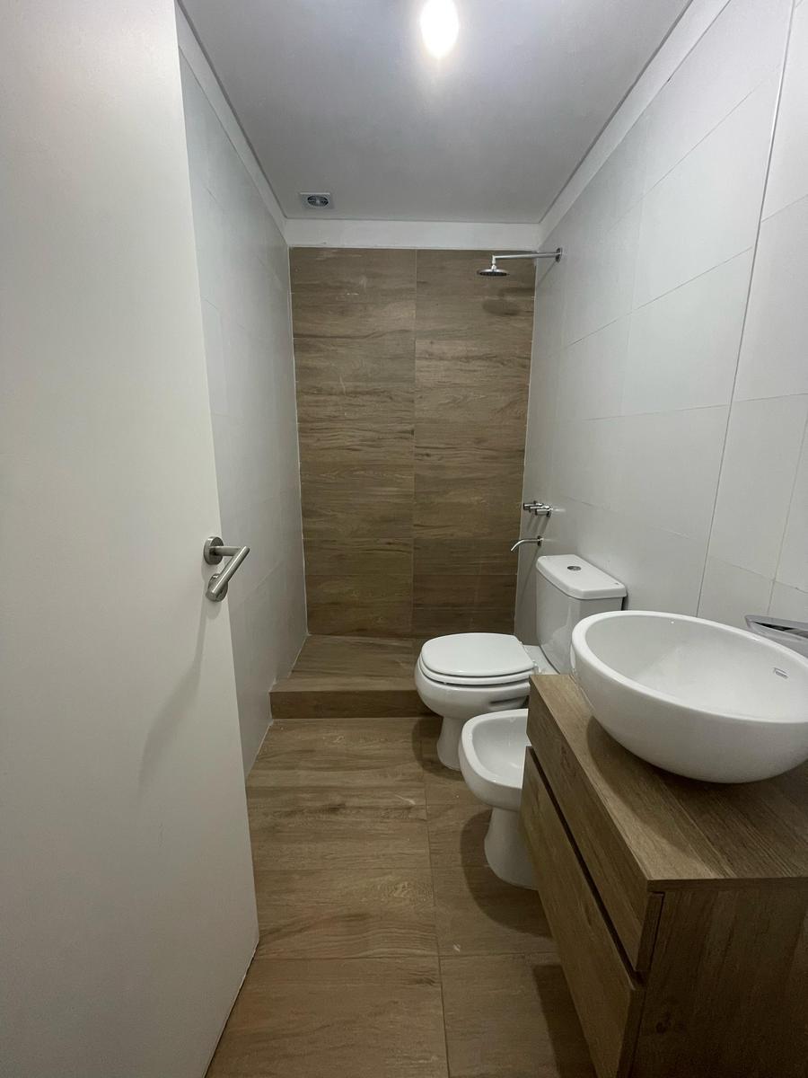Departamento 4 Ambientes con Jardín en Venta 3