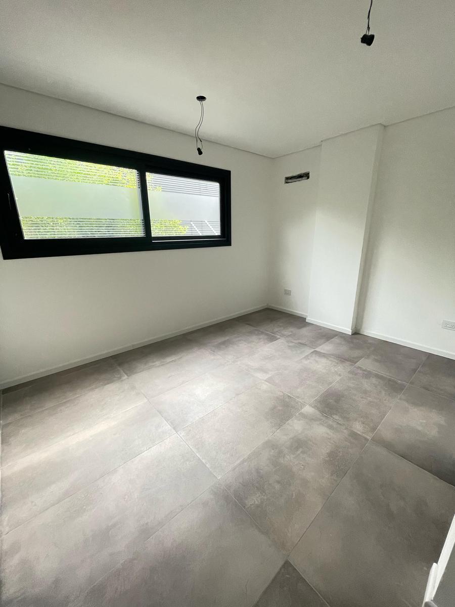 Departamento 4 Ambientes con Jardín en Venta 4