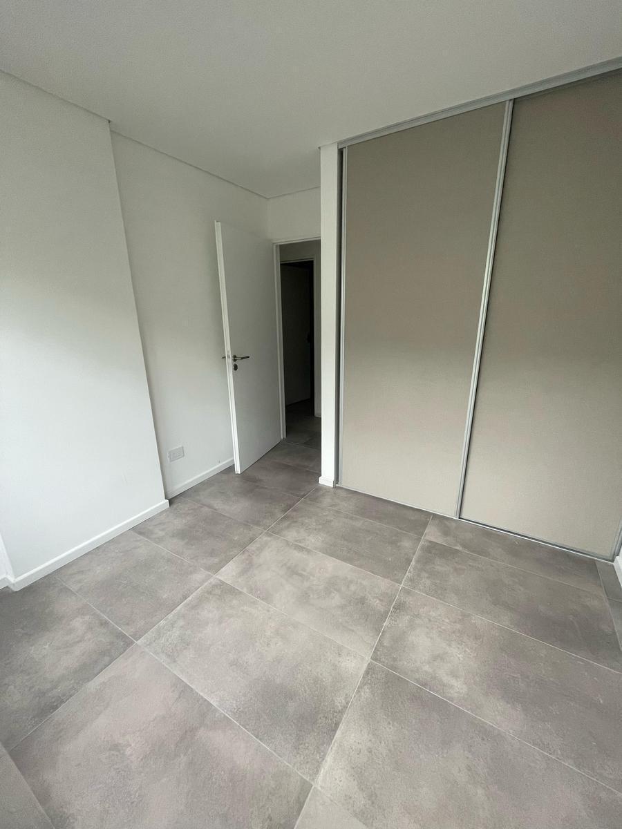 Departamento 4 Ambientes con Jardín en Venta 1