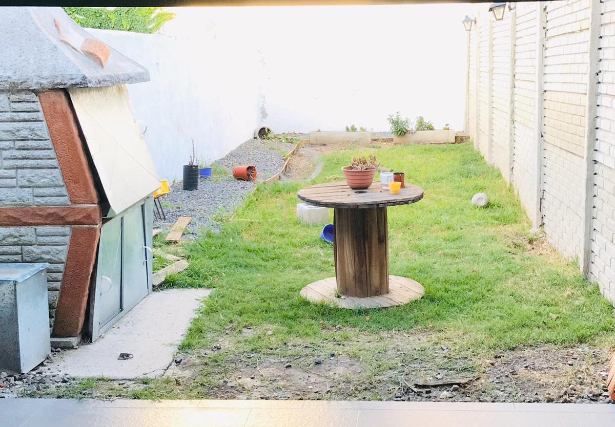 Foto de PH en venta en Ituzaingó Sur, imagen 2