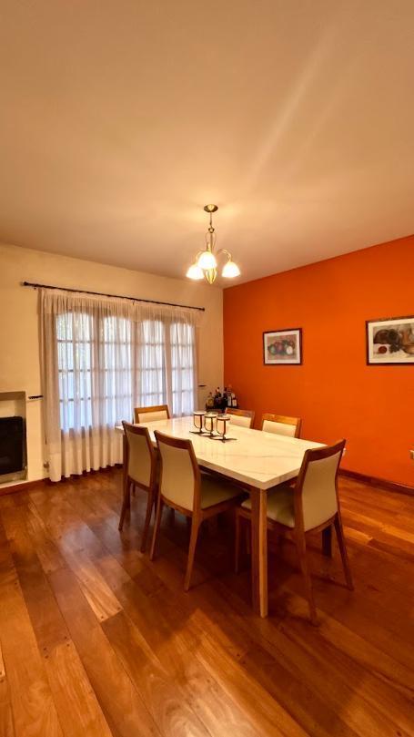 Casa en Venta con Parque y Piscina en Ituzaingó Norte 2