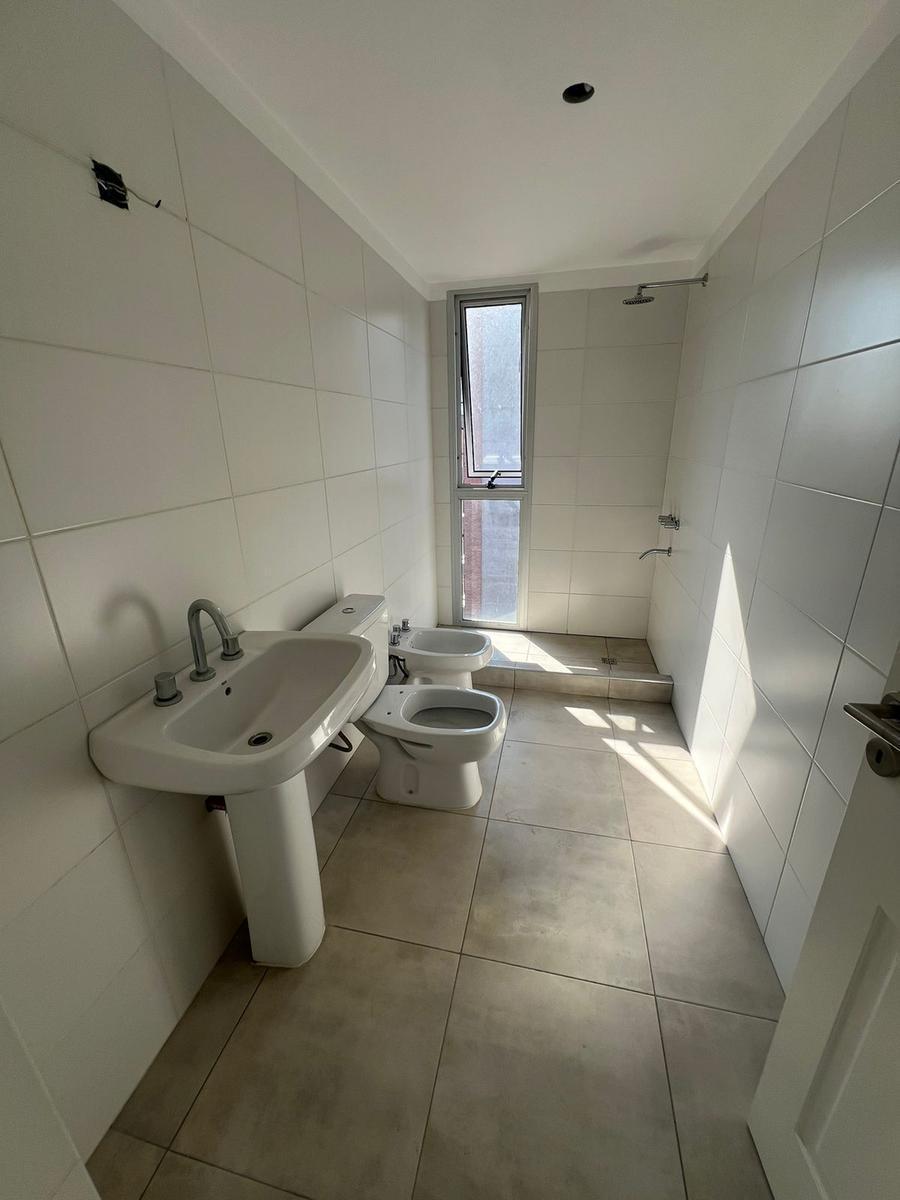 Departamento Dos Ambientes en Venta en Ituzaingo 1