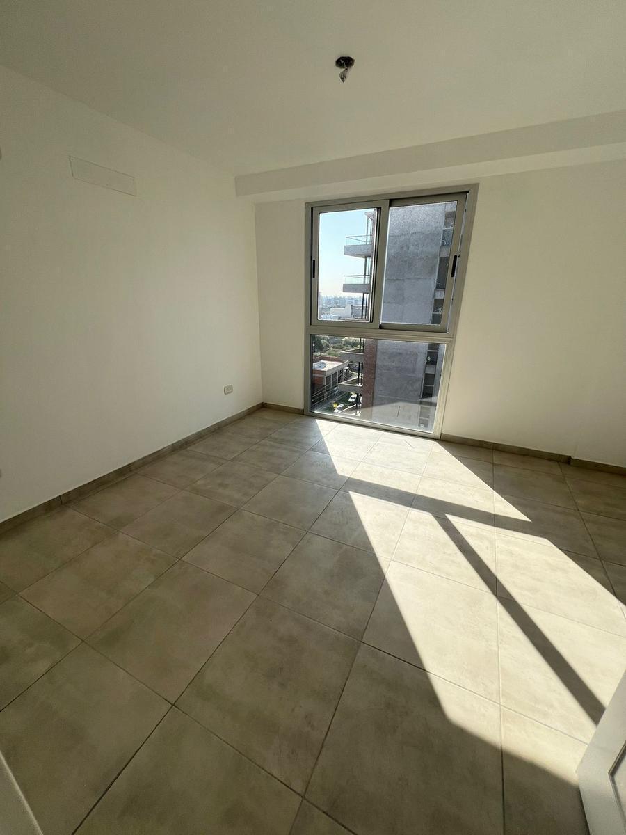 Departamento Dos Ambientes en Venta en Ituzaingo 4