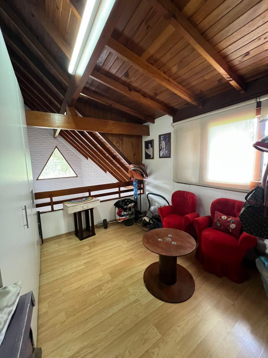 Chalet en Amplio Lote a La Venta en Ituzaingo 1