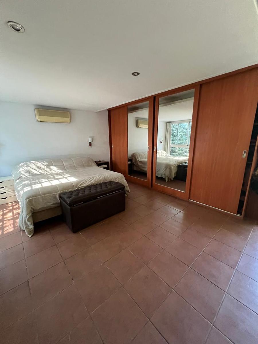 Foto de Casa 4 ambientes en venta en Parque Leloir, imagen 4