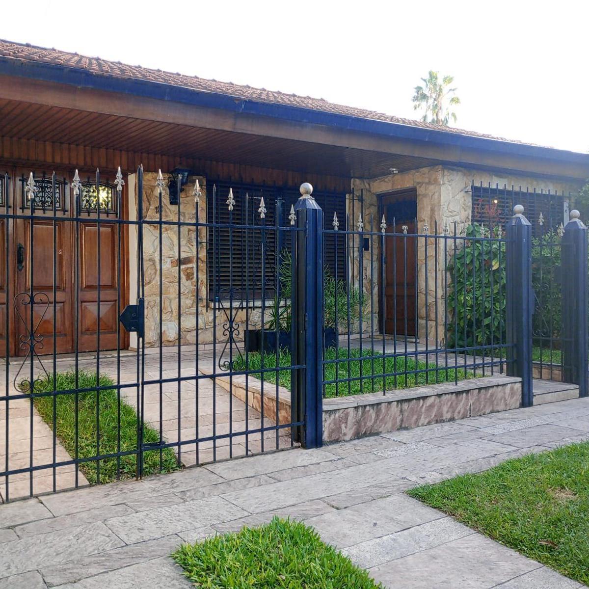 Casa 4 ambientes en venta en Ituzaingo norte