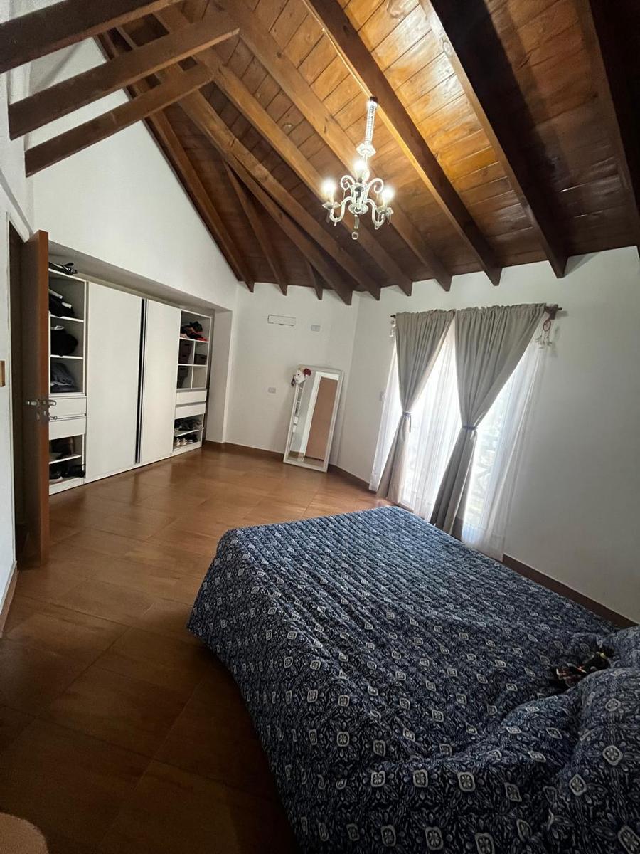 Casa 4 Ambientes en Venta 1