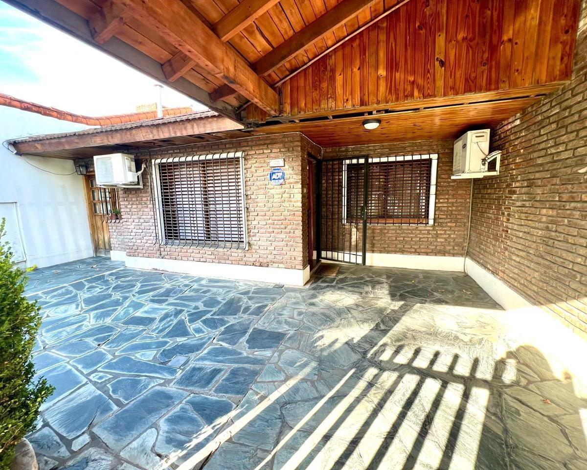 Casa 3 Ambientes en Venta en Ituzaingo 2
