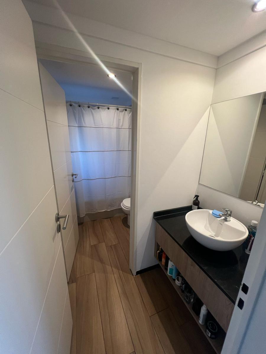 Departamento Dos Ambientes con Balcón en Venta 1