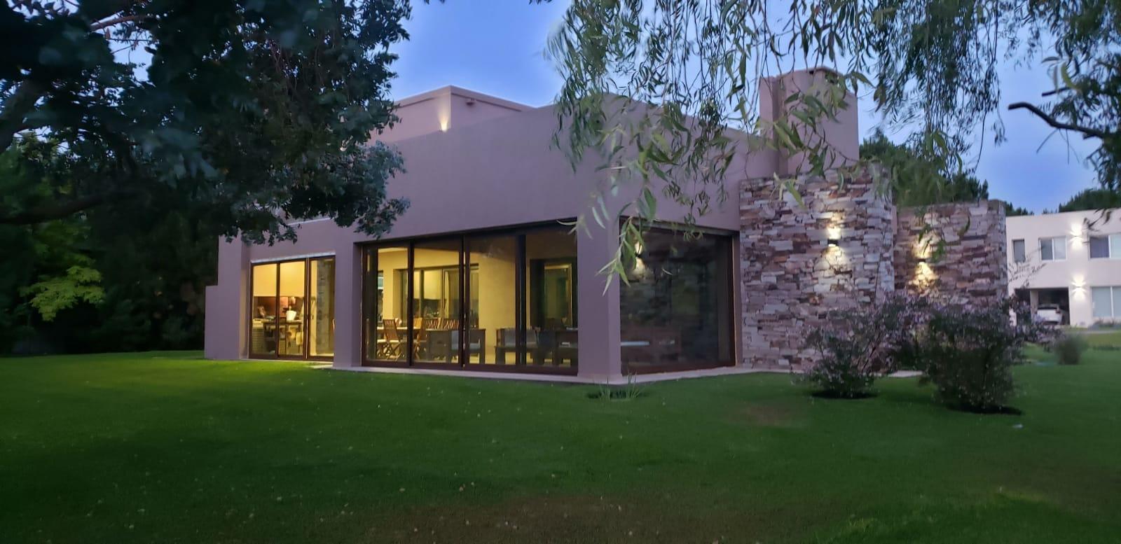 Foto de Casa en alquiler en Pinamar, barrio La Herradura, imagen 4