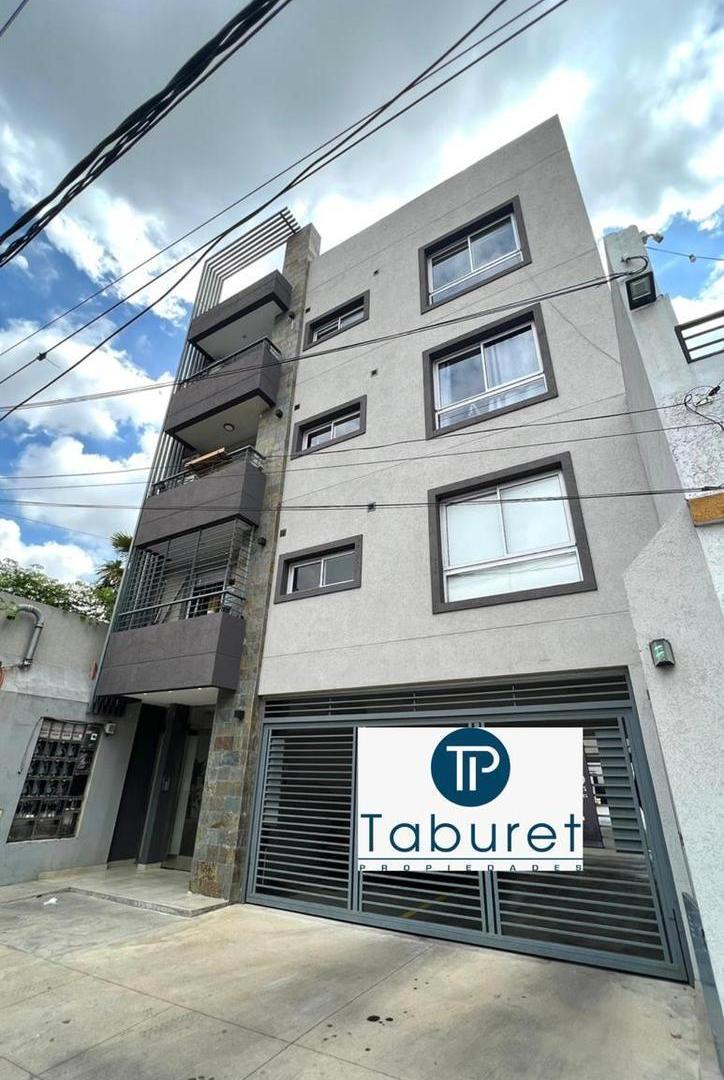 Departamento dos ambientes a la venta con cochera Morón
