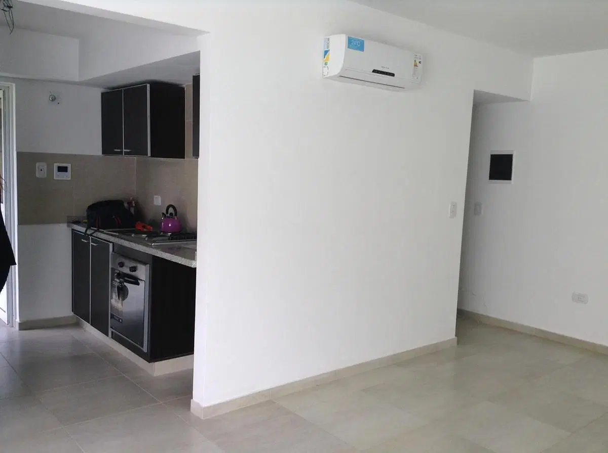 Departamento dos ambientes con patio y cochera en venta en Ituzaingó Norte 3