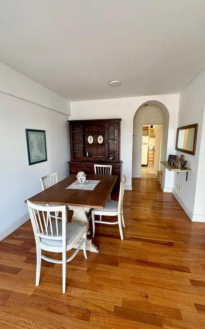 Departamento 3 ambientes con balcón y cochera en venta en Castelar 1