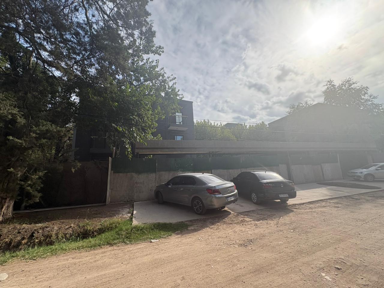 Departamento tres ambientes en venta
