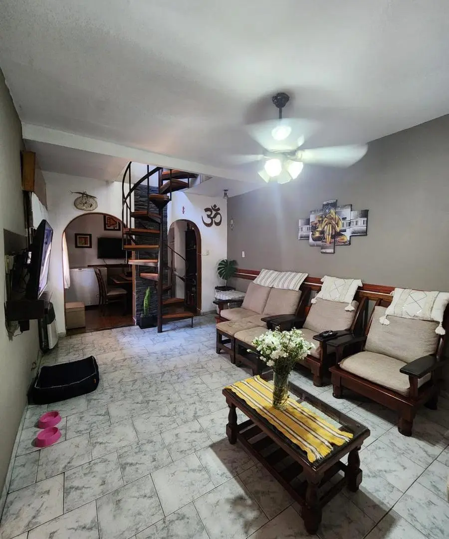 PH 4 ambientes en venta en Ituzaingo 2