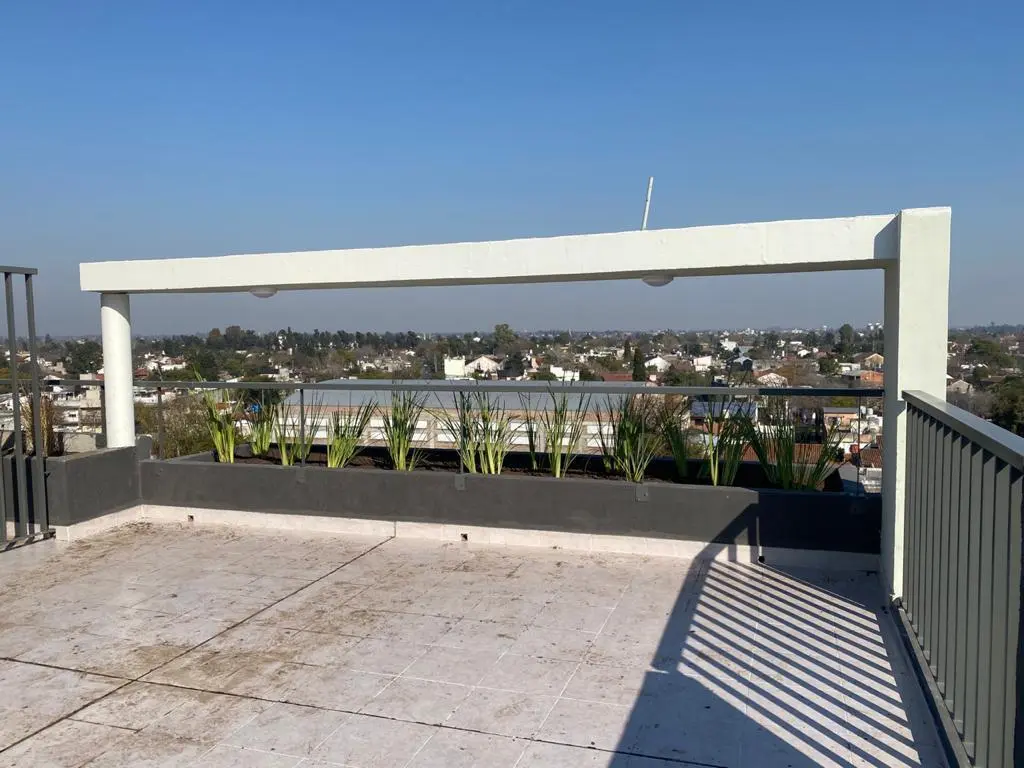 Departamento 4 ambientes en venta en Ituzaingó 2
