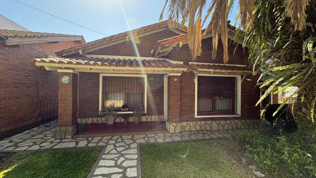 Casa 4 ambientes en venta en Ituzaingo